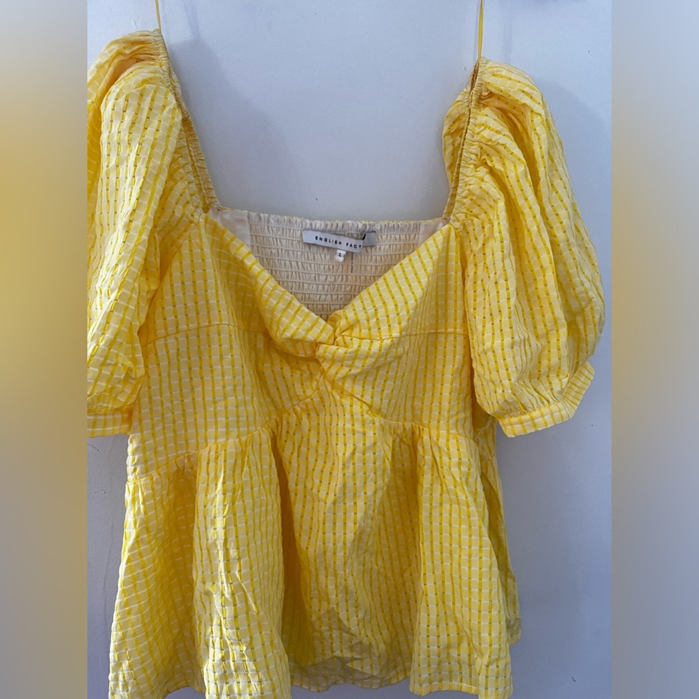 EXPRESS off-the-shoulder top